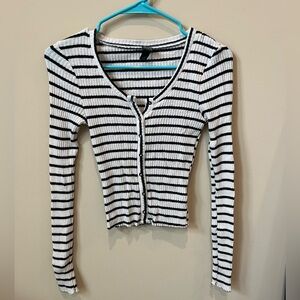 Wild Fable Black and White Ribbed Long Sleeve Blouse